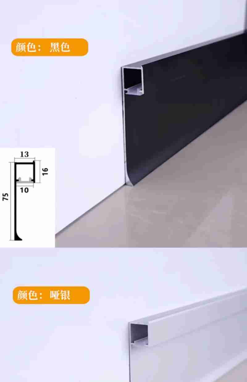 4月14日,位于北京市西城区的中国联通西单营业厅内,客户正在办理电报业务。李翼然摄